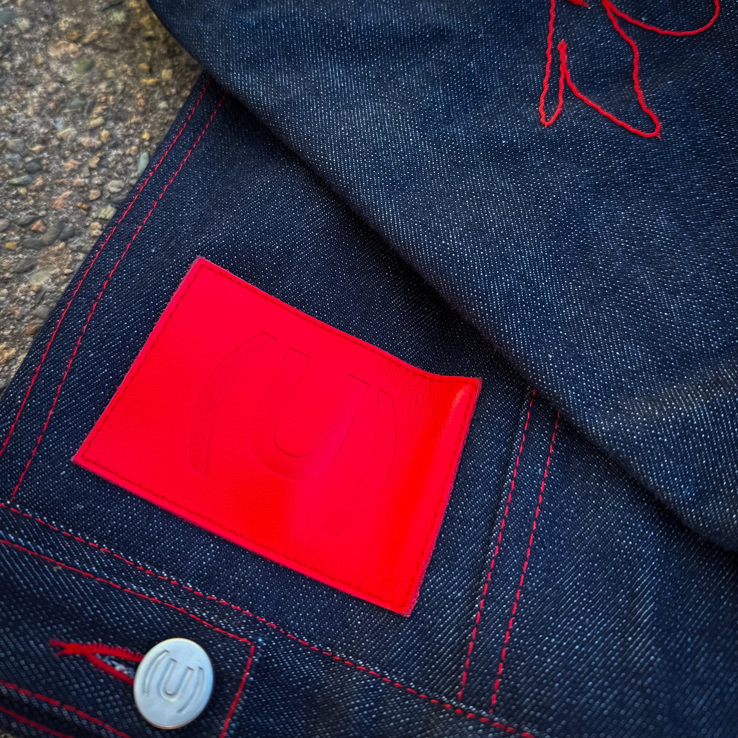 STR(U)NG TOGETHER RAW DENIM SELVEDGE JACKET